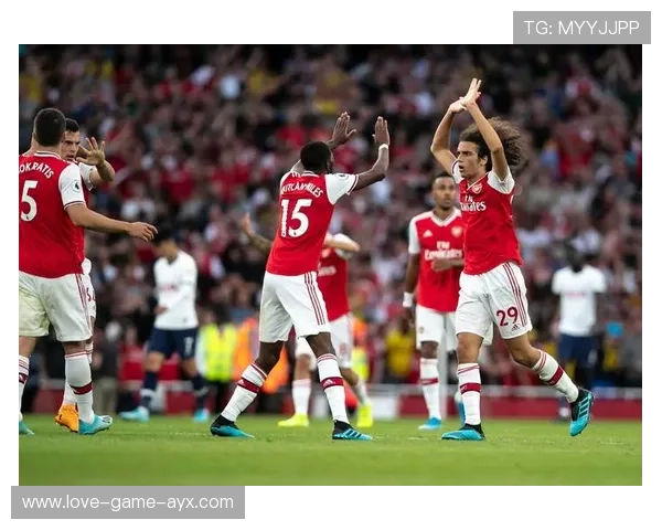 英超阿森纳前锋组合发力，比分被连续拉开