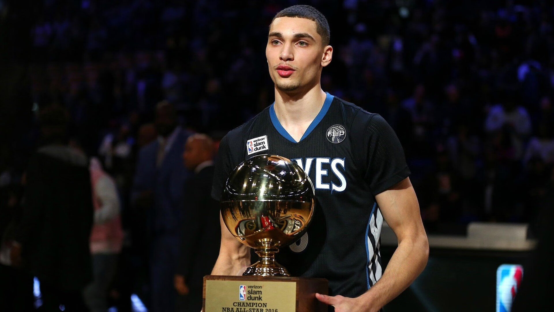 _篮网团队默契十足，联盟第一牢不可破_，篮网队签约